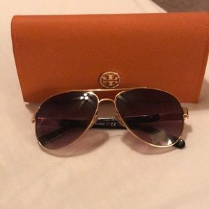 Tory Burch Aviator Sunglasses